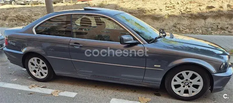 Usado BMW 320 170 CV (125 kW) 2002 Gris / plata Coupe
