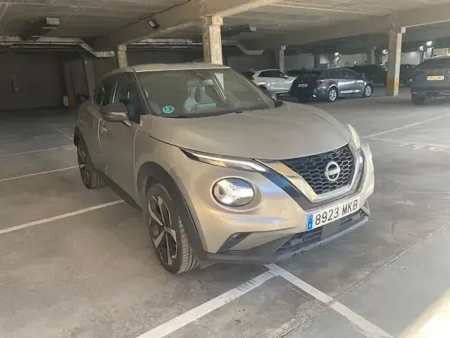 Usado Nissan Juke Tekna 114 CV (83 kW) 2023 Gris SUV