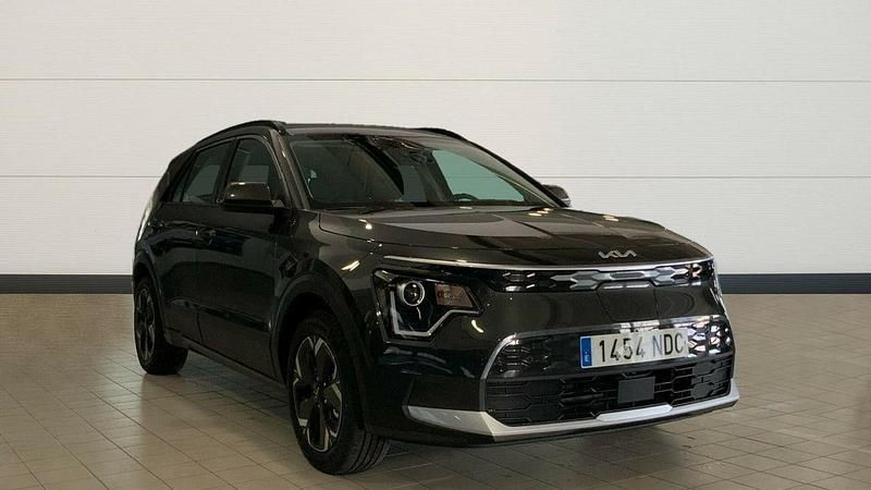 Gris Nuevo 2025 Kia e-Niro 2 SUV | 32.000 € - Imagen 1/4