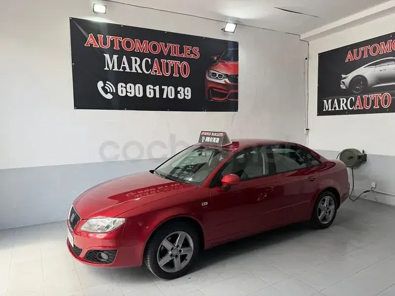 Usado Seat Exeo Reference 143 CV (105 kW) 2010 Granate Berlina