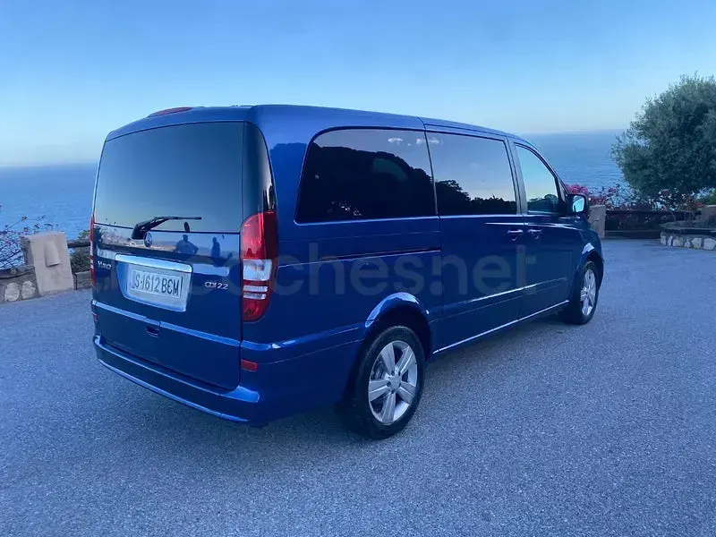 Käytetty Mercedes Viano 163 HP (119 kW) 2011 Sininen Tila-auto