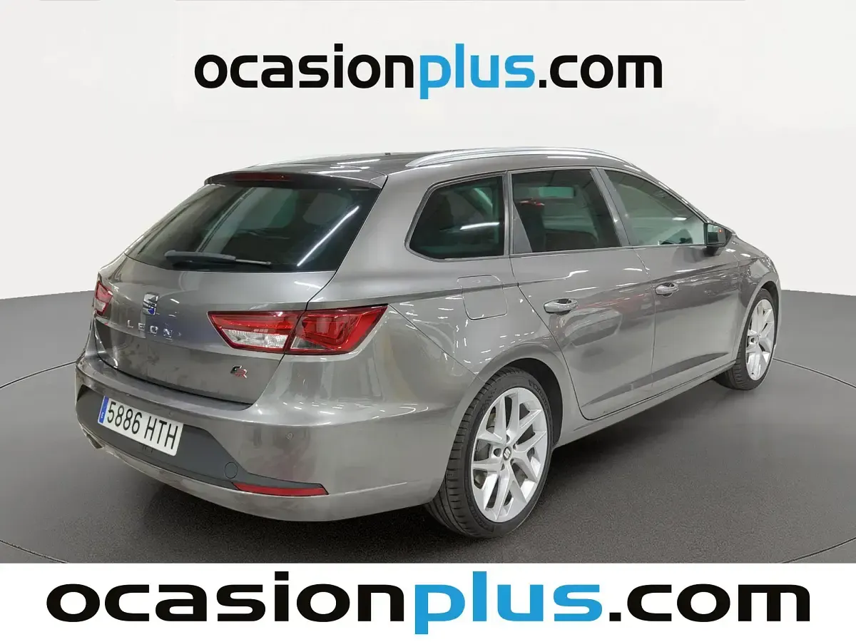 Usado Seat Leon FR 184 CV (135 kW) 2013 Gris Monovolumen