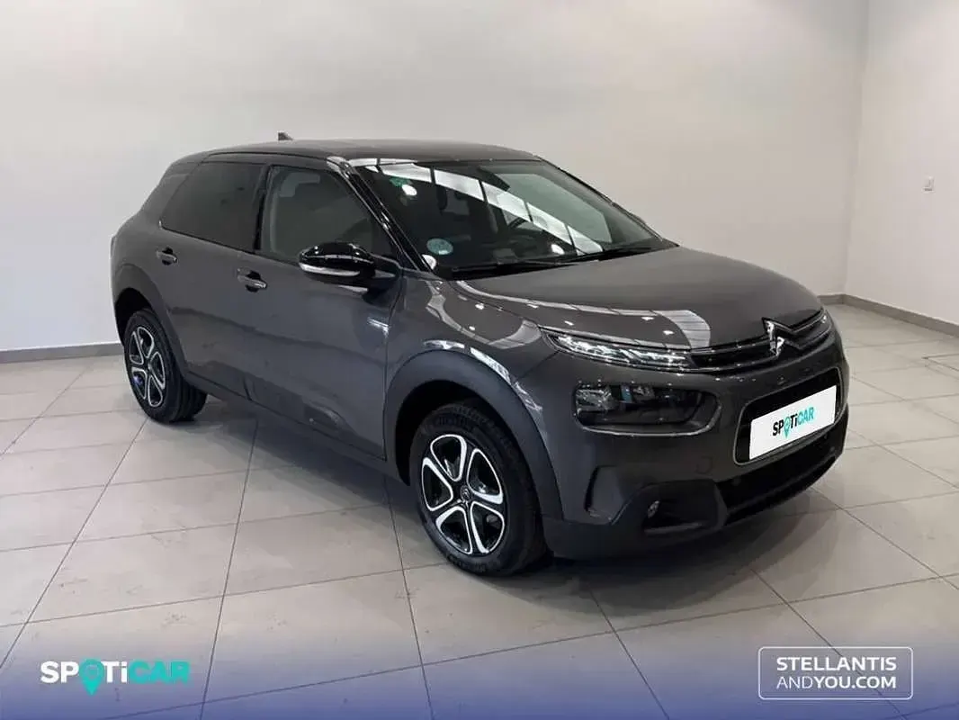Usado Citroën C4 Cactus Feel 110 CV (80 kW) 2020 Gris Utilitario