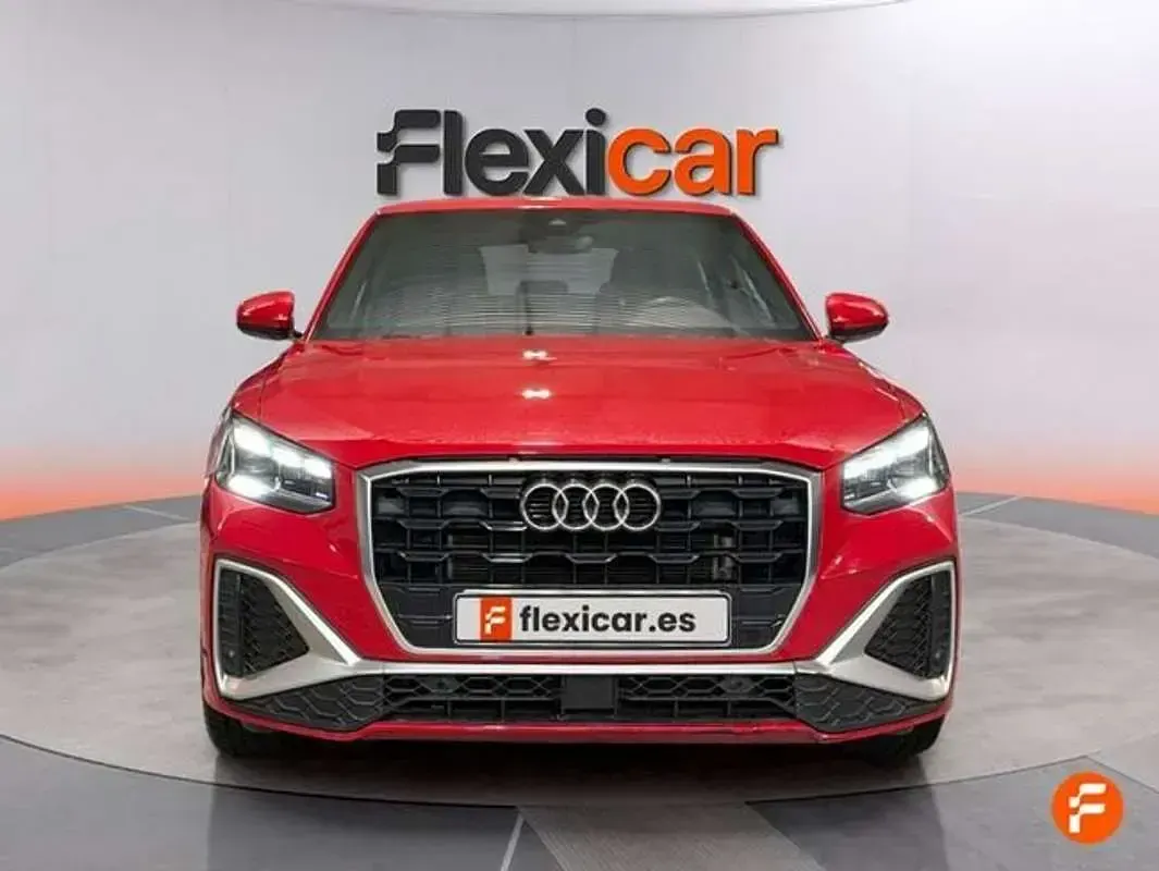 Usado Audi Q2 Premium 150 CV (110 kW) 2024 Rojo SUV