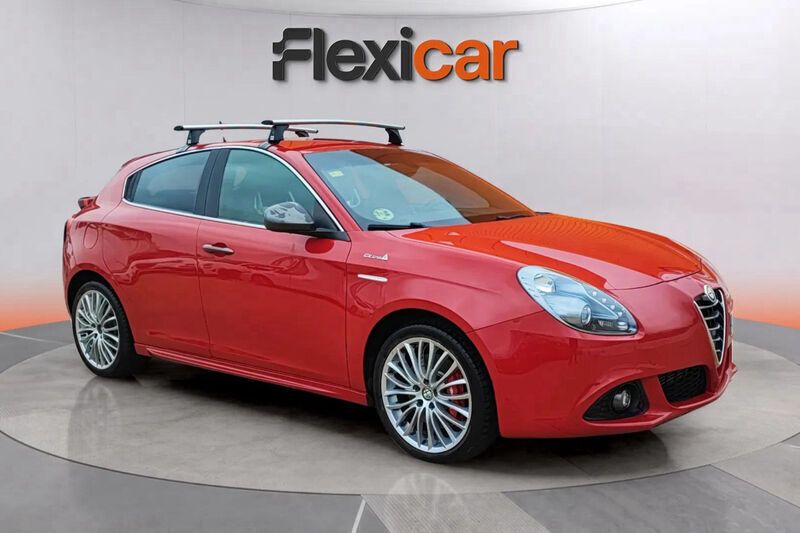 Rojo Usado 2016 Alfa Romeo Giulietta Distinctive Utilitario | 9490 € (Precio justo) - Imagen 1/4