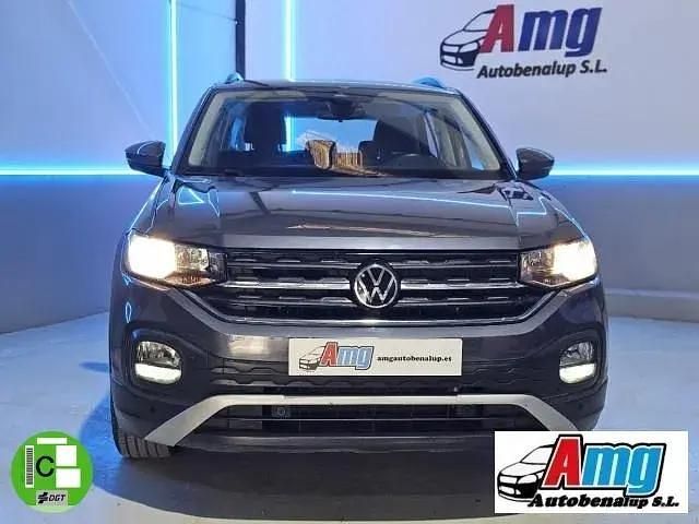 Usado VW T-Cross Advance 95 CV (69 kW) 2022 Gris SUV