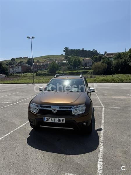Marrón Usado 2011 Dacia Duster Lauréate SUV | 6500 € (Precio justo) - Imagen 1/4