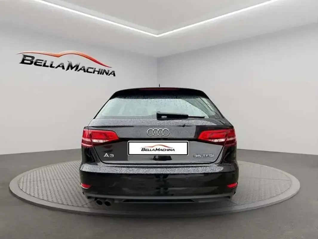 Usado Audi A3 Sportback 150 CV (110 kW) 2020 Negro Utilitario