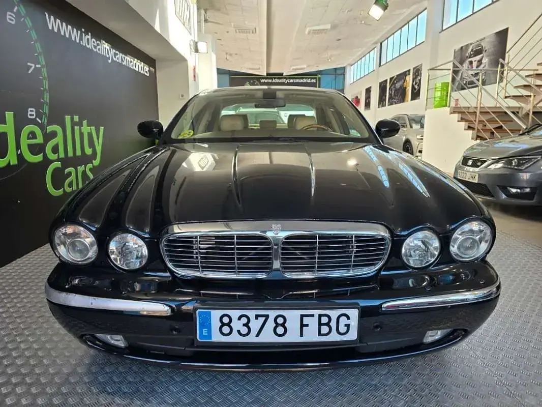 Usado Jaguar XJ6 Executive 207 CV (152 kW) 2006 Verde Berlina