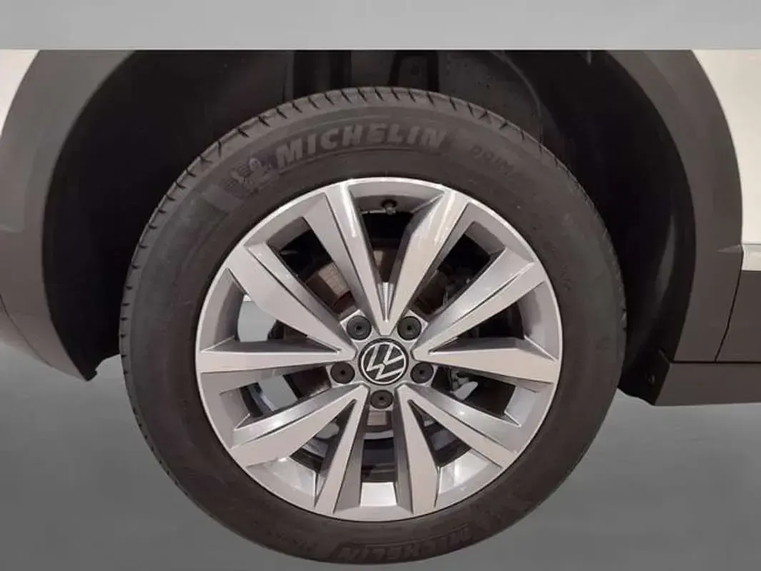 Usado VW T-Roc 110 CV (80 kW) 2023 Blanco SUV