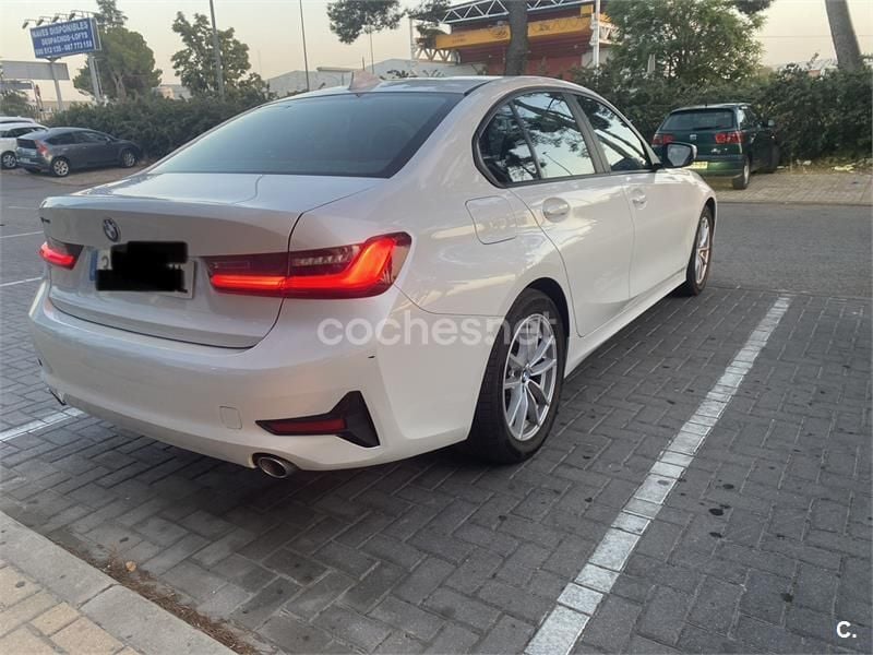 Usado BMW 318 150 CV (110 kW) 2019 Blanco Berlina