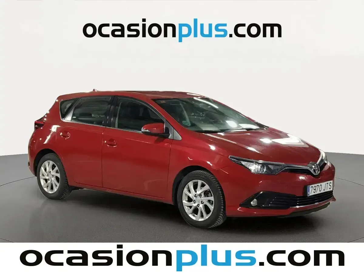 Usado Toyota Auris Active 116 CV (85 kW) 2016 Rojo