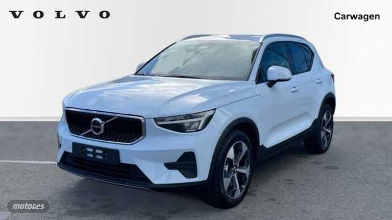 Azul Nuevo 2025 Volvo XC40 Core SUV | 38.600 € (Precio justo) - Imagen 1/4