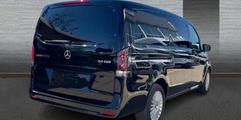 Nuevo Mercedes Vito 136 CV (100 kW) 2026 Negro Van