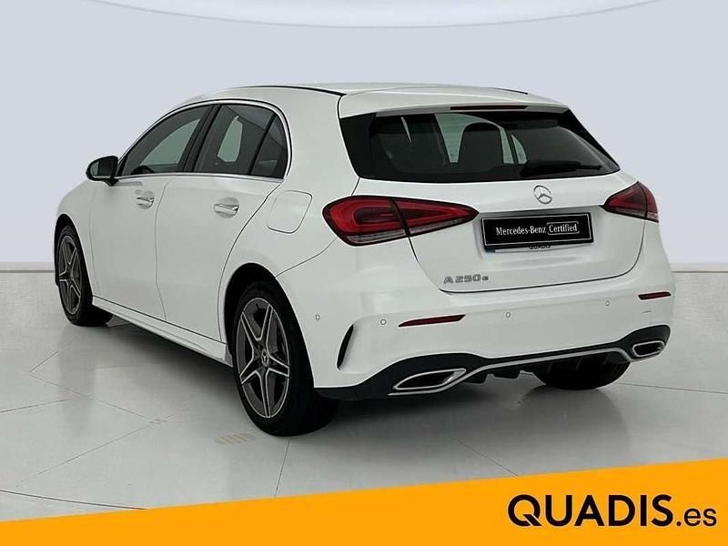 Usado Mercedes A250 218 CV (160 kW) 2021 Blanco Utilitario