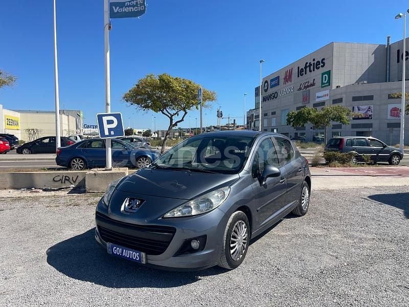 Usado Peugeot 207 75 CV (55 kW) 2010 Gris / plata Berlina