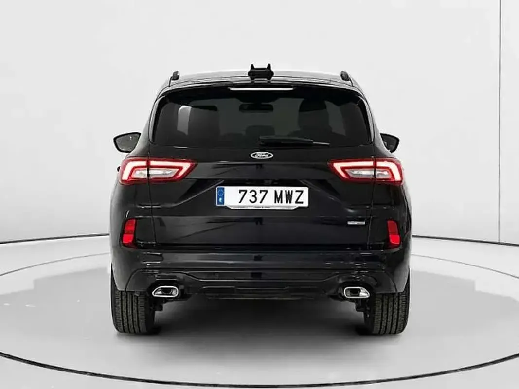 Usado Ford Kuga ST-Line X 243 CV (178 kW) 2024 Negro SUV
