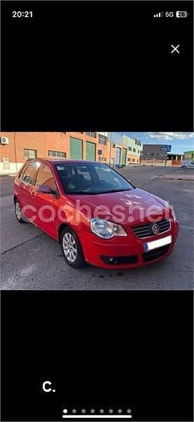 Rojo Usado 2006 VW Polo Advance Berlina | 2250 € (Buen precio) - Imagen 1/4