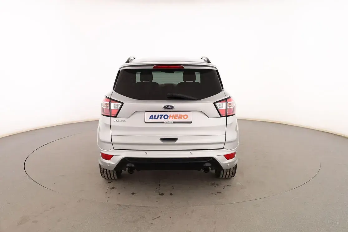 Usado Ford Kuga ST-Line 150 CV (110 kW) 2019 Gris SUV