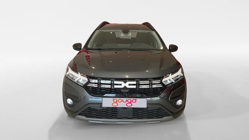 Usado Dacia Jogger Extreme 140 CV (102 kW) 2023 Negro Monovolumen