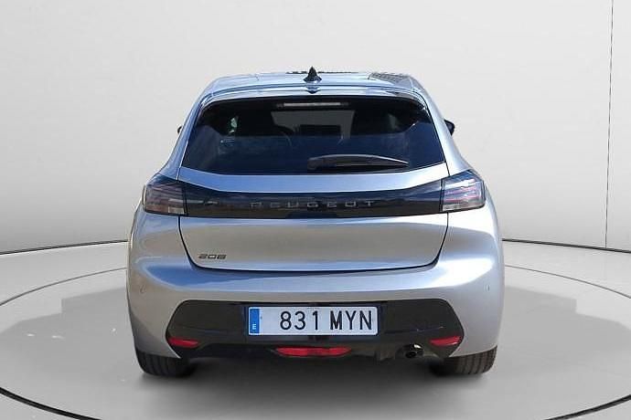 Usado Peugeot 208 Allure 101 CV (74 kW) 2025 Utilitario