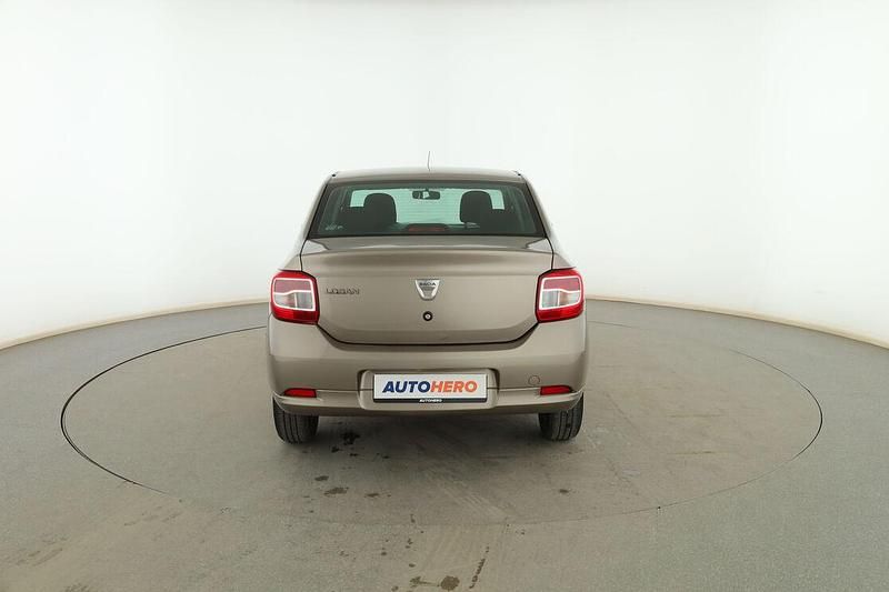 Usado Dacia Logan Ambiance 75 CV (55 kW) 2015 Gris Berlina