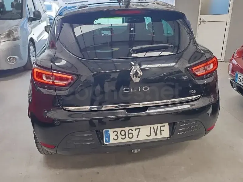 Usado Renault Clio IV LIMITED 90 CV (66 kW) 2016 Negro Berlina
