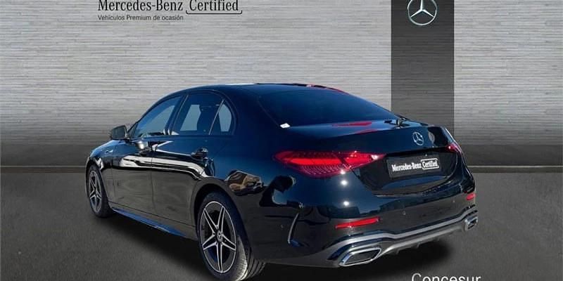 Usado Mercedes C220 200 CV (147 kW) 2023 Negro Berlina