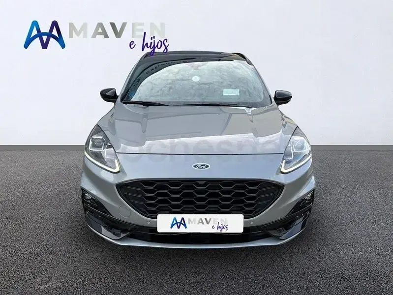 Usado Ford Kuga ST-Line X 225 CV (165 kW) 2022 Gris / plata SUV
