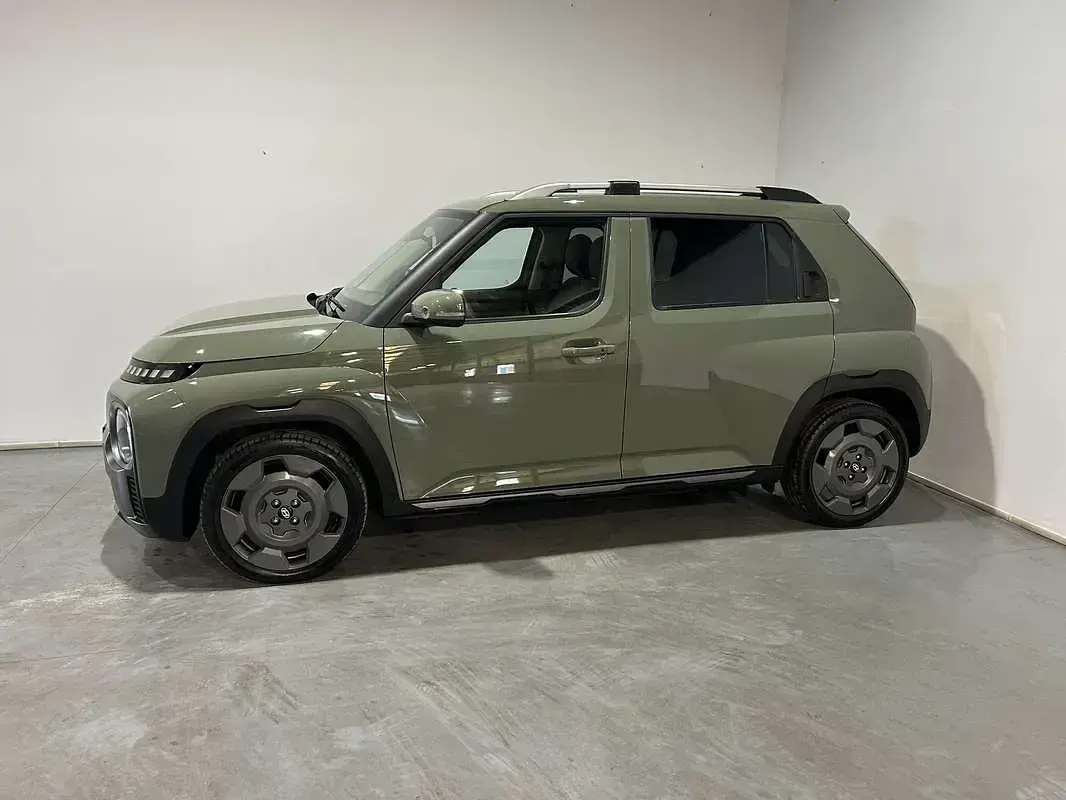Usado Hyundai Inster 85 kW (116 CV) 2025 Verde Utilitario