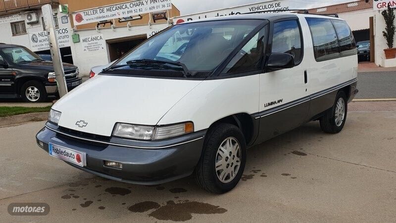Blanco Usado 1991 Chevrolet Lumina Sport Monovolumen | 7200 € - Imagen 1/4