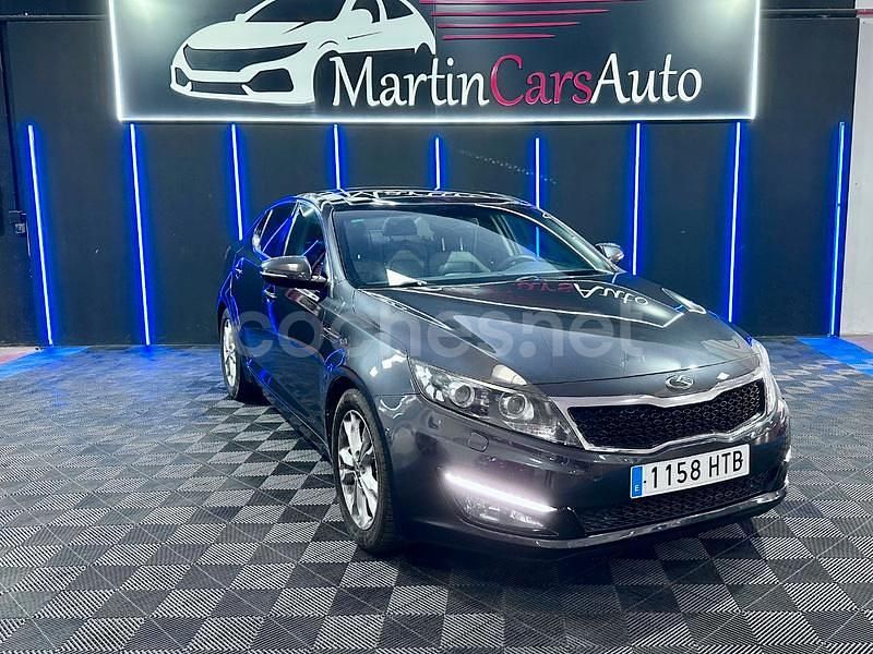 Usado Kia Optima 136 CV (100 kW) 2013 Gris / plata Berlina