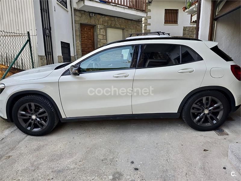 Usado Mercedes GLA220 Urban 170 CV (125 kW) 2014 Blanco SUV