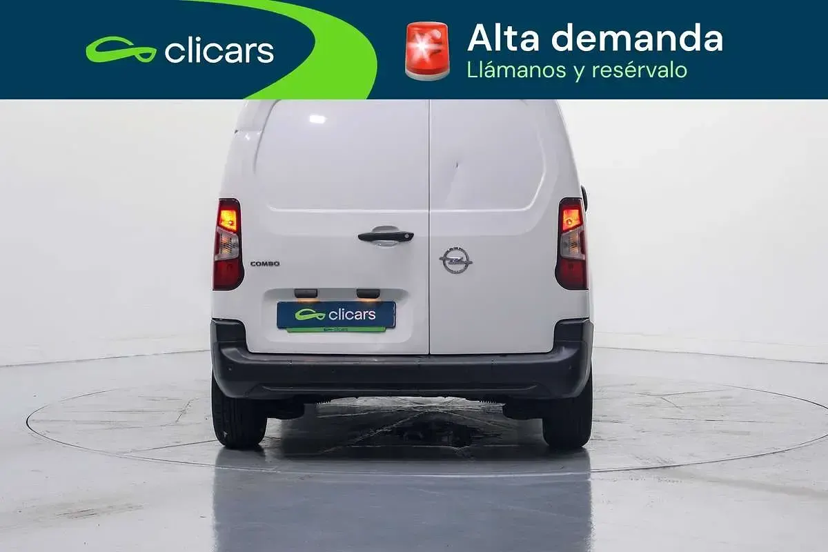Usado Opel Combo S 99 CV (72 kW) 2022 Blanco Monovolumen
