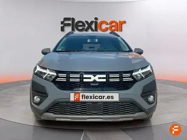 Usado Dacia Jogger Expression 110 CV (80 kW) 2024 Gris Monovolumen