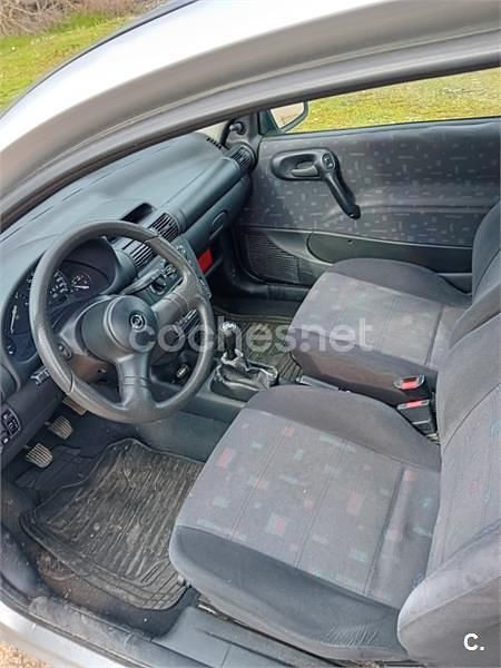 Usado Opel Corsa Eco 54 CV (39 kW) 1998 Gris / plata Utilitario