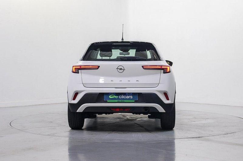 Usado Opel Mokka Edition 100 CV (73 kW) 2024 Blanco SUV