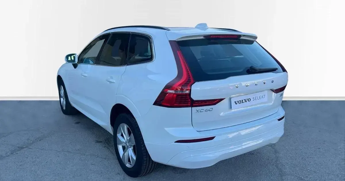 Usado Volvo XC60 Core 250 CV (183 kW) 2025 SUV