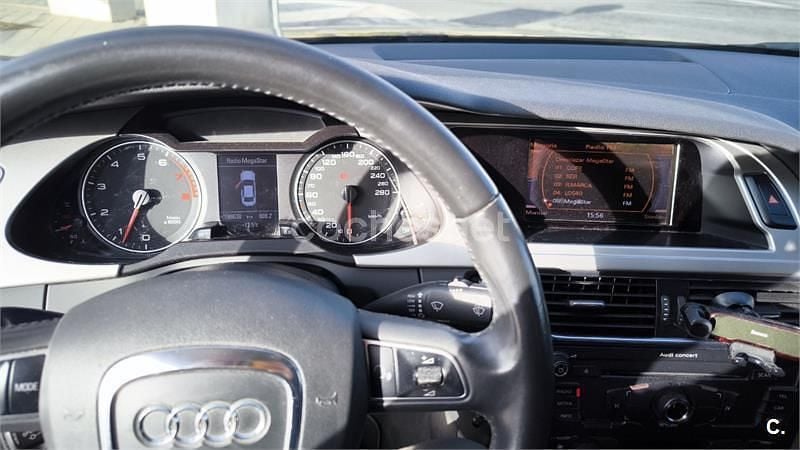 Usado Audi A4 180 CV (132 kW) 2010 Beige Berlina