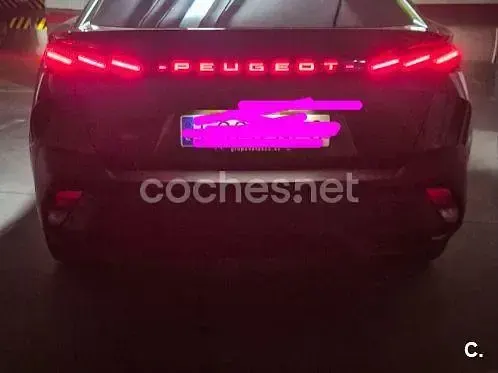 Nuevo Peugeot 408 GT GT 145 CV (106 kW) 2026 Verde Berlina