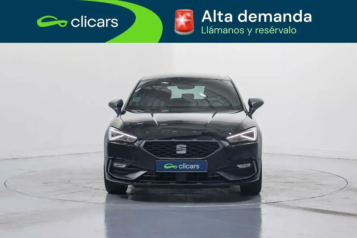 Usado Seat Leon FR 150 CV (110 kW) 2024 Negro Utilitario