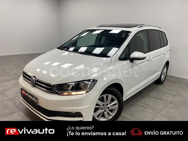 Blanco Usado 2020 VW Touran Advance Monovolumen | 23.990 € (Un poco caro) - Imagen 1/4