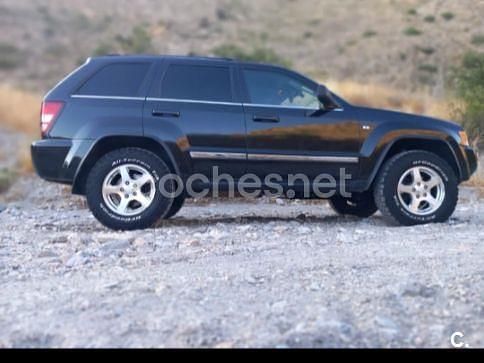 Negro Usado 2005 Jeep Grand Cherokee Limited SUV | 12.250 € (Caro) - Imagen 1/4