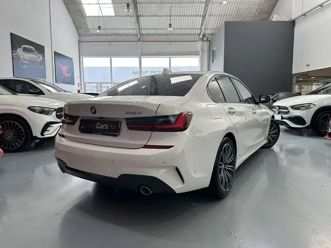 Usado BMW 318 150 CV (110 kW) 2022 Blanco Berlina