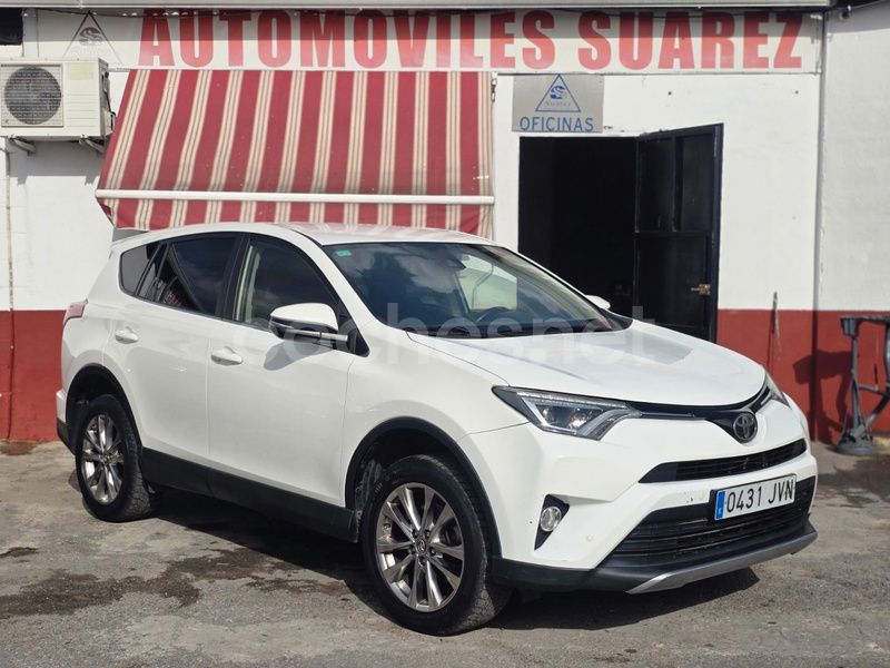 Blanco Usado 2016 Toyota RAV4 Executive SUV | 11.499 € - Imagen 1/4
