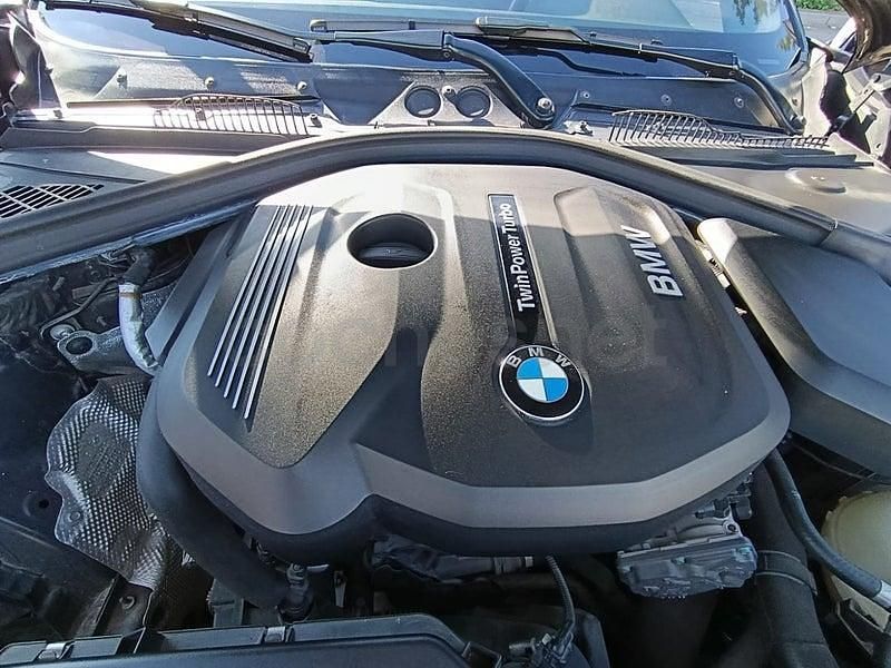 Usado BMW 118 Sport Line 136 CV (100 kW) 2019 Gris / plata Utilitario