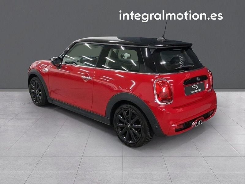 Usado Mini Cooper S 191 CV (140 kW) 2019 Rojo Utilitario