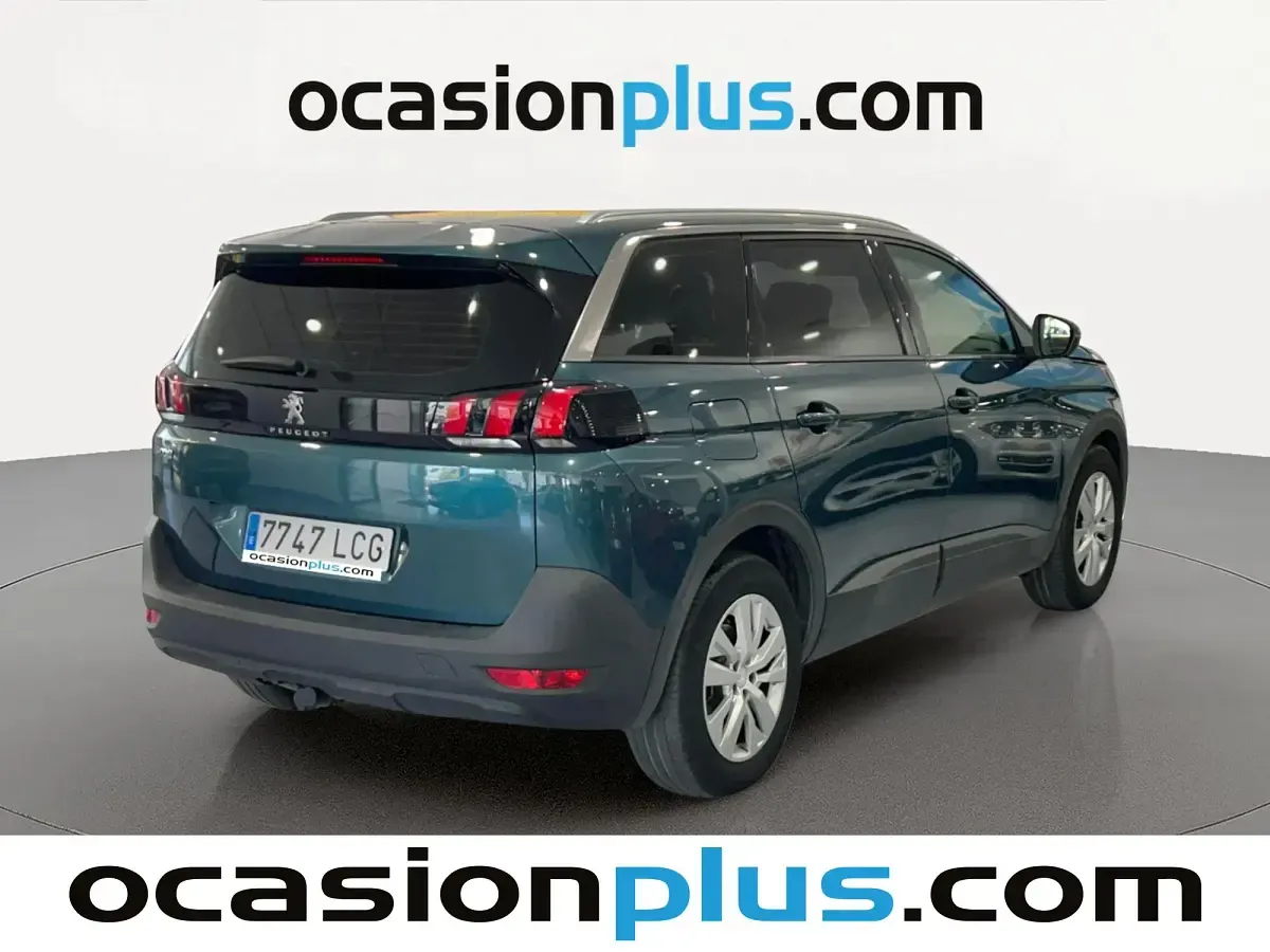 Usado Peugeot 5008 Active 131 CV (96 kW) 2019 Verde SUV