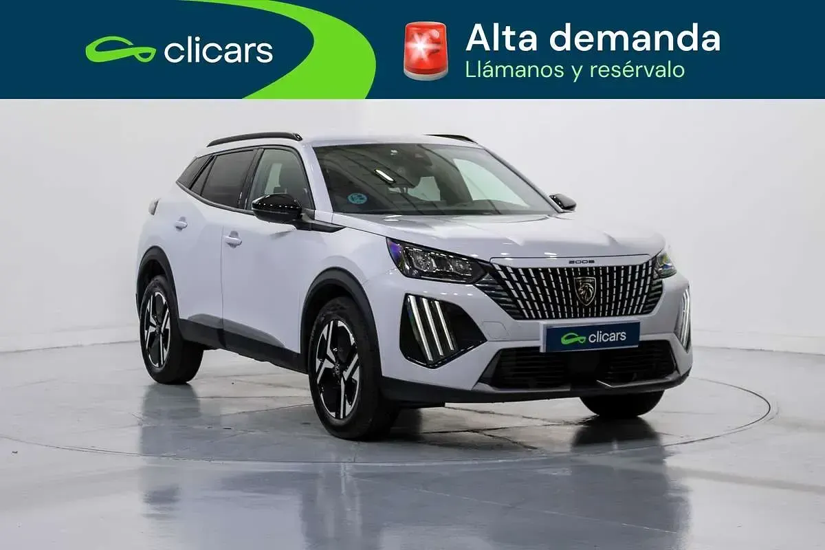 Usado Peugeot 2008 Allure 102 CV (75 kW) 2024 Blanco SUV