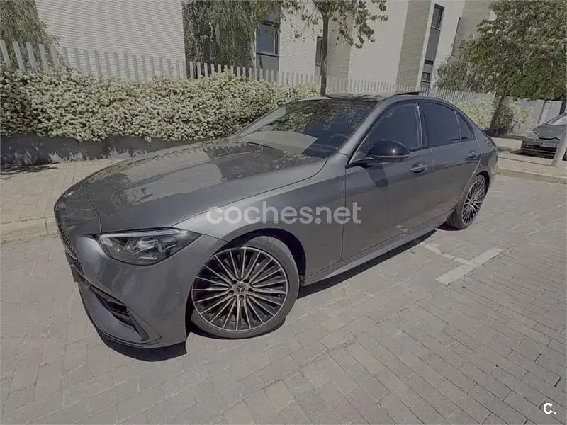 Usado Mercedes C220 200 CV (147 kW) 2023 Gris / plata Berlina